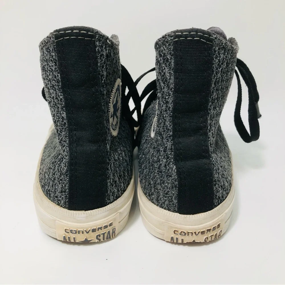 Converse stylish gray
